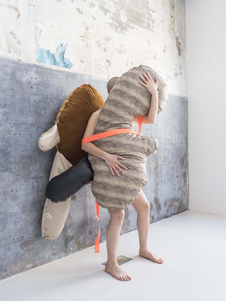 zsofia kollar, human material loop