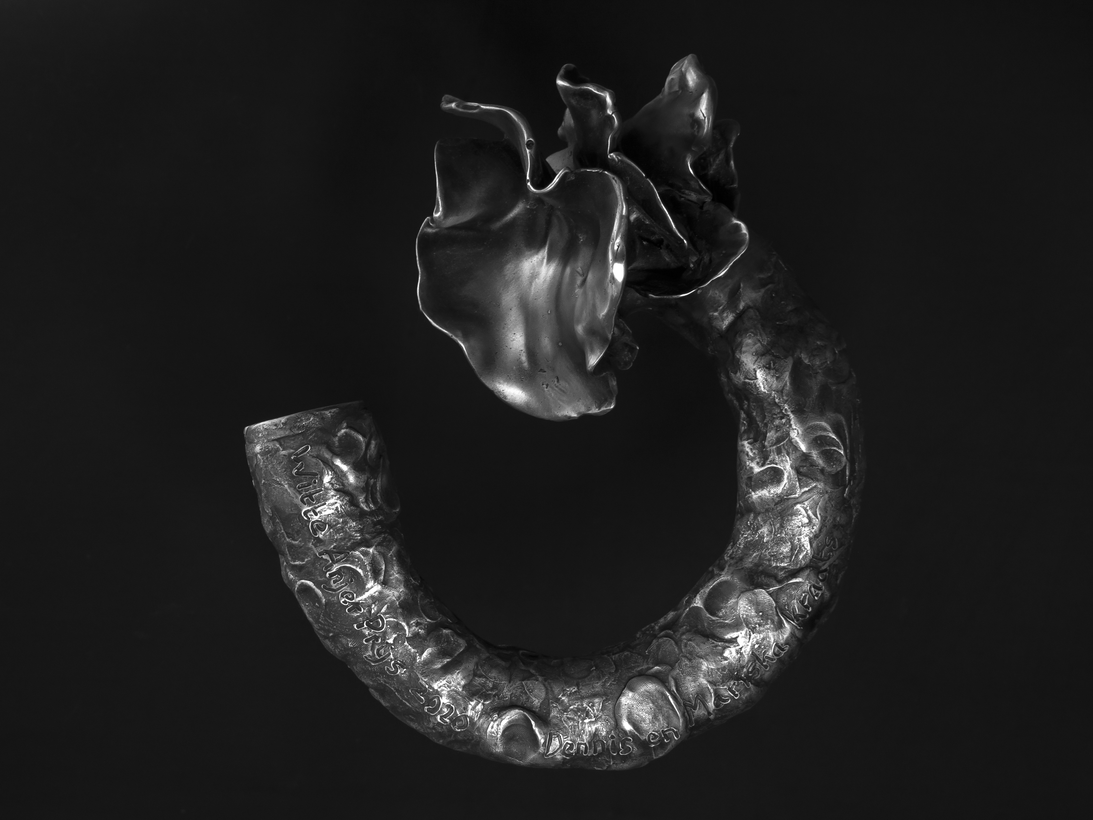 zsofia kollar, human material loop