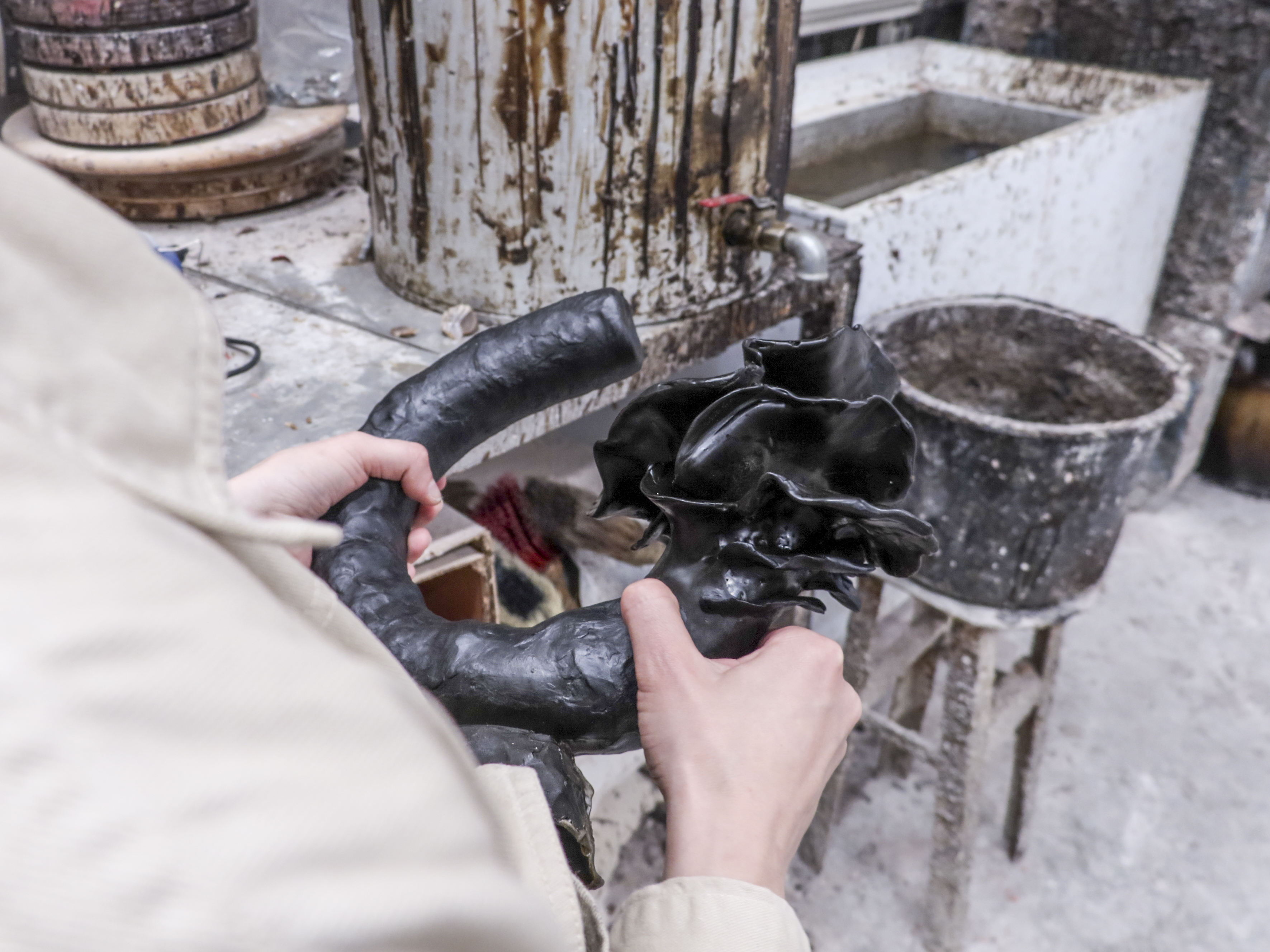 zsofia kollar, human material loop