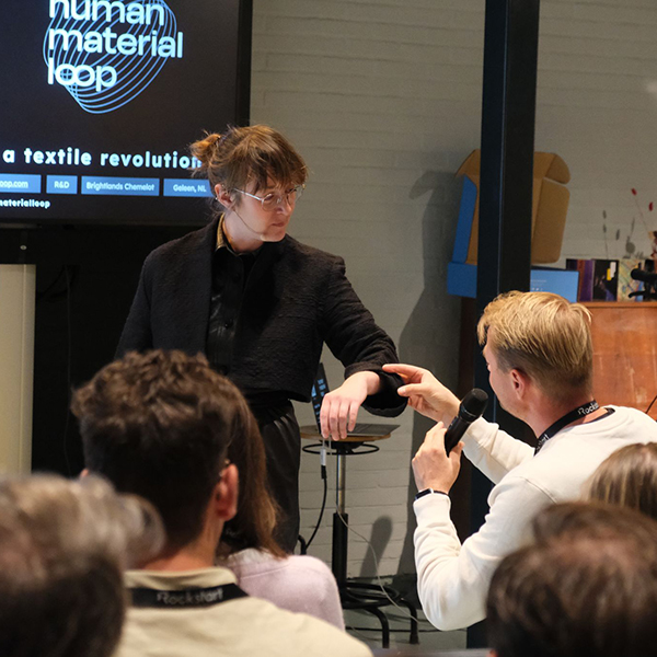 zsofia kollar, human material loop