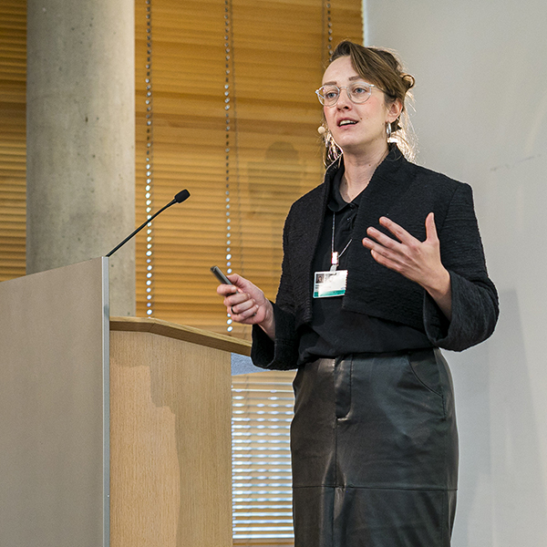 zsofia kollar, human material loop