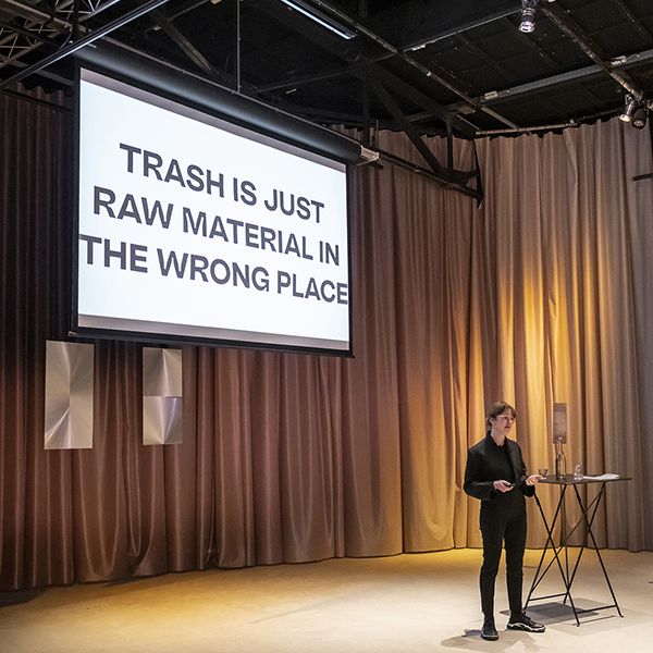 zsofia kollar, human material loop